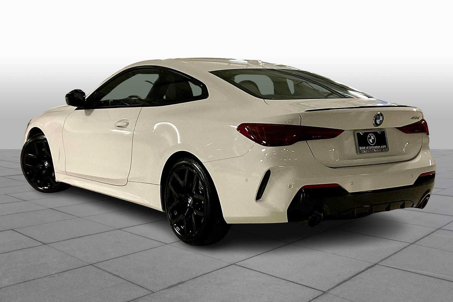 Used 2026 BMW 430i Coupe w/ M Sport Package RWD image 12