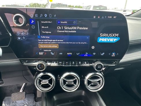 Used 2024 Chevrolet Blazer EV LT AWD/4WD image 30