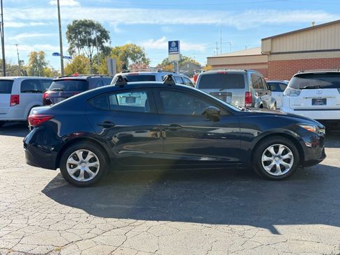 Used 2018 MAZDA MAZDA3 Sport image 16