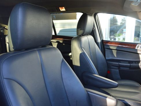 Used 2005 Chrysler Pacifica Touring w/ Comfort Convenience Group image 23