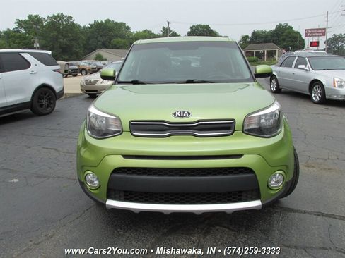 Used 2018 Kia Soul + FWD image 2