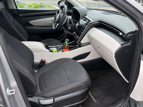 Used 2023 Hyundai Tucson SE AWD/4WD image 5