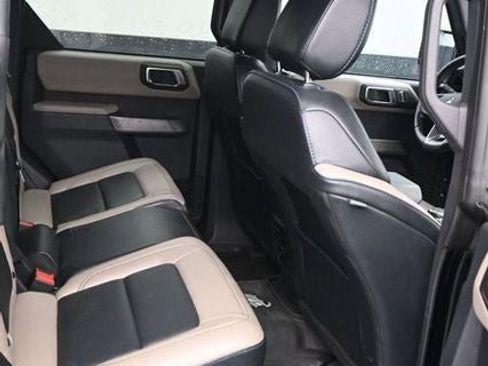 Certified 2023 Ford Bronco Wildtrak AWD/4WD image 15