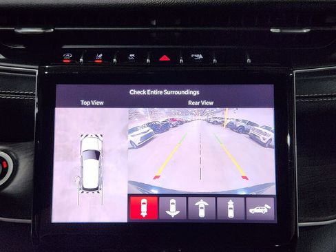 Used 2023 Jeep Grand Cherokee Limited w/ Luxury Tech Group II image 40