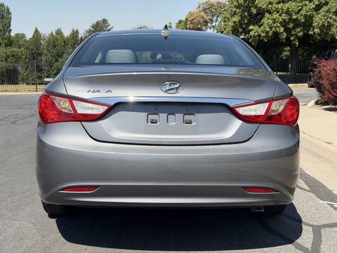Used 2011 Hyundai Sonata GLS FWD image 4