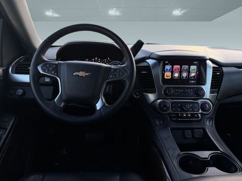 Used 2017 Chevrolet Suburban LT image 26