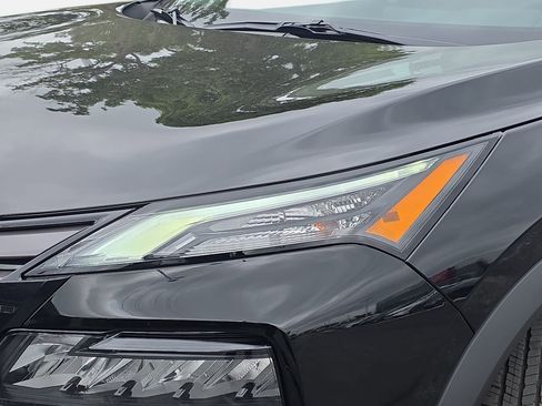 New 2026 Nissan Rogue SV FWD image 30