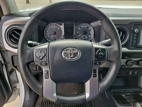 Used 2019 Toyota Tacoma SR5 image 22