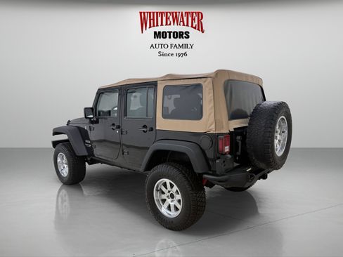 Used 2018 Jeep Wrangler Unlimited Sport w/ Connectivity Group image 2