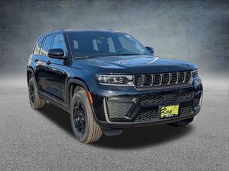 New 2026 Jeep Grand Cherokee Altitude AWD/4WD video 1