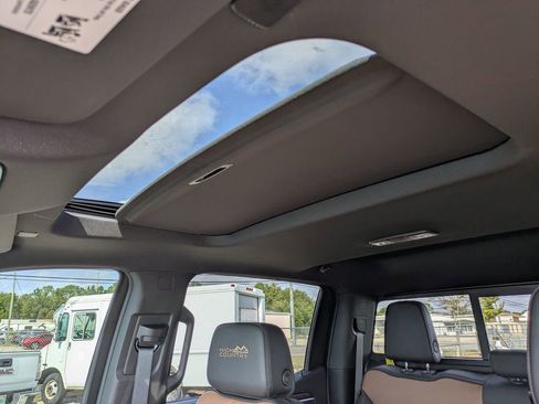 New 2026 Chevrolet Silverado 1500 High Country image 18