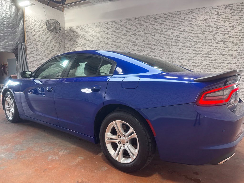 Used 2019 Dodge Charger SXT w/ Leather Interior Group RWD image 5