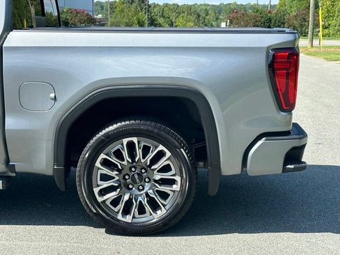 Used 2023 GMC Sierra 1500 Denali Ultimate AWD/4WD image 39