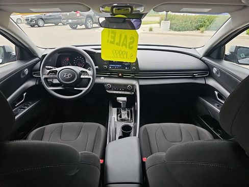 Certified 2023 Hyundai Elantra SEL FWD image 28