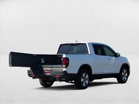 New 2025 Honda Ridgeline RTL image 2