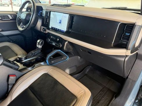 Used 2021 Ford Bronco Wildtrak AWD/4WD image 12