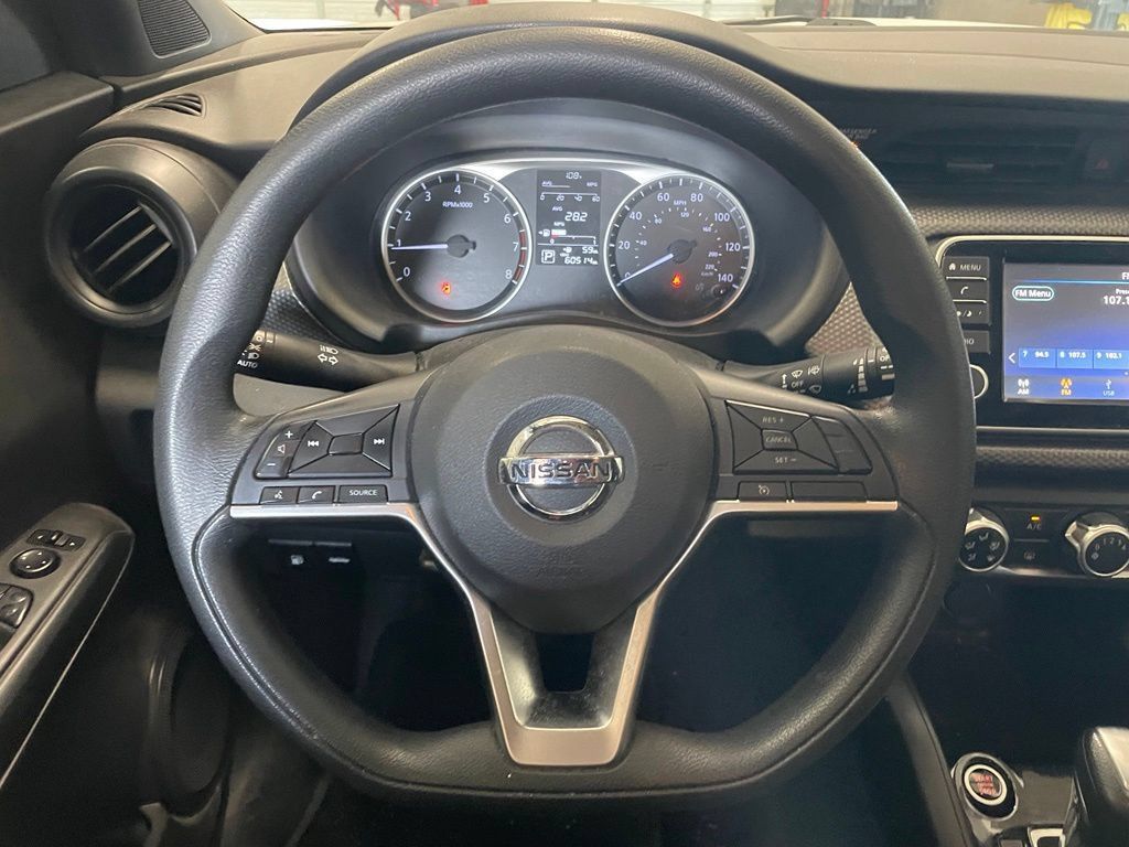 Certified 2020 Nissan Kicks S FWD image 13