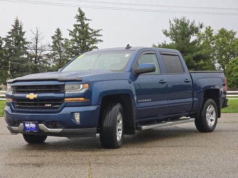 Used 2018 Chevrolet Silverado 1500 LT w/ All Star Edition AWD/4WD image 15