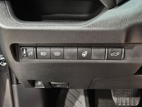 Certified 2025 Toyota RAV4 SE w/ Convenience Package image 25