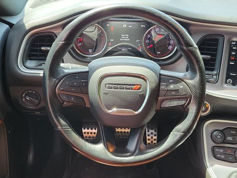 Used 2019 Dodge Challenger R/T Scat Pack RWD image 15