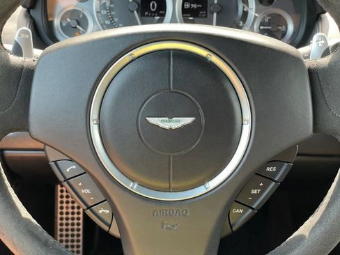 Used 2015 Aston Martin DB9 Coupe RWD image 30