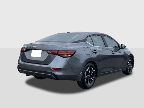 New 2025 Nissan Sentra SV image 4