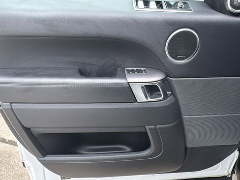 Used 2018 Land Rover Range Rover Sport HSE AWD/4WD image 12