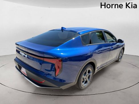 New 2026 Kia K4 FWD image 4