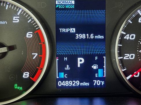 Used 2024 Mitsubishi Eclipse Cross SEL AWD/4WD image 18