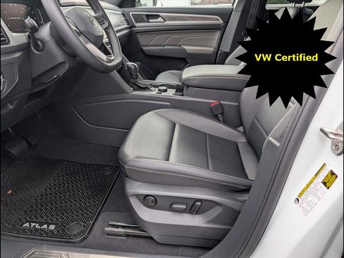 Certified 2023 Volkswagen Atlas Cross Sport SE image 10