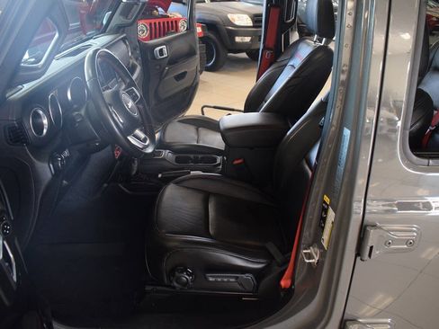 Used 2020 Jeep Wrangler Unlimited Rubicon w/ Quick Order Package 28Y Recon AWD/4WD image 32