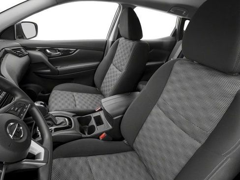 Used 2017 Nissan Rogue Sport SV w/ SV All-Weather Package image 13