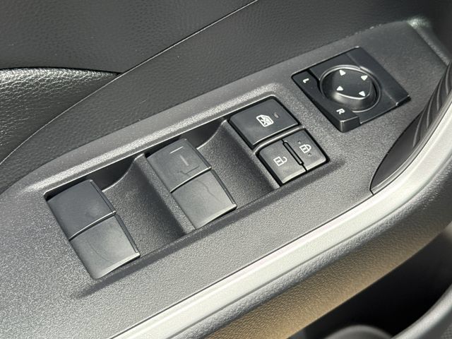 Used 2025 Toyota RAV4 LE AWD/4WD image 20