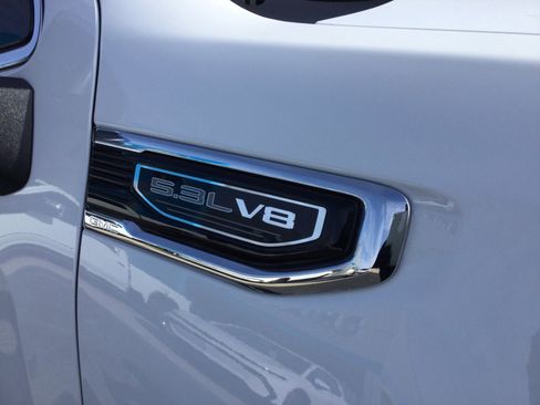 Used 2026 GMC Sierra 1500 SLT w/ SLT Premium Plus Package image 4