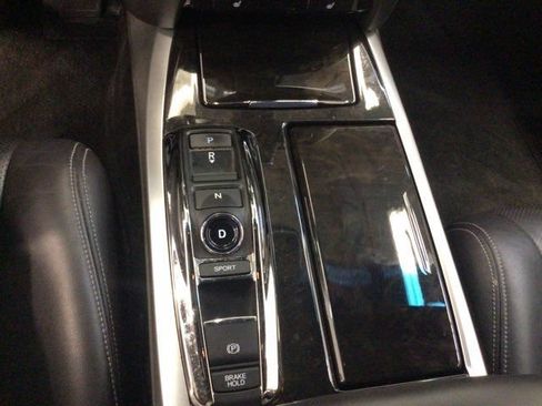 Used 2018 Acura RLX w/ Technology Package FWD image 8