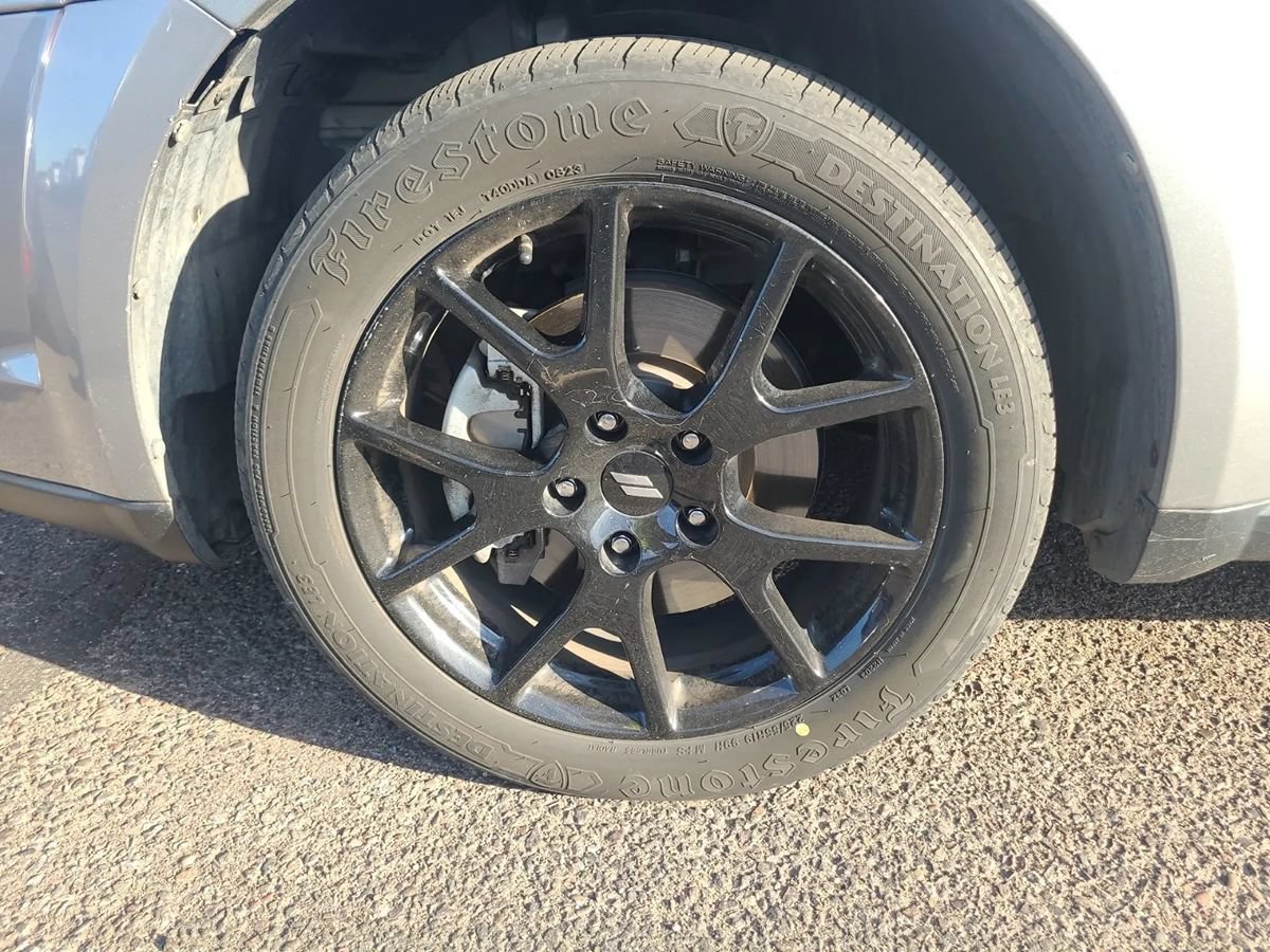 Used 2019 Dodge Journey SE FWD image 12