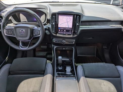Certified 2023 Volvo C40 P8 Recharge Ultimate AWD/4WD image 19