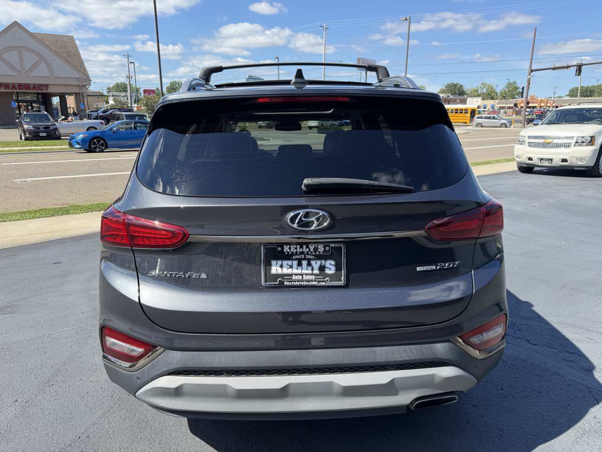 Used 2020 Hyundai Santa Fe Limited AWD/4WD image 4