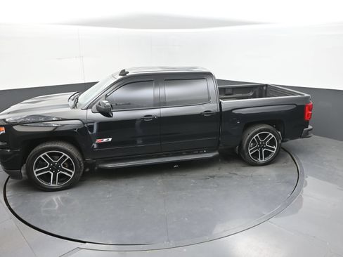 Used 2018 Chevrolet Silverado 1500 LTZ Z71 w/ LTZ Plus Package AWD/4WD image 31