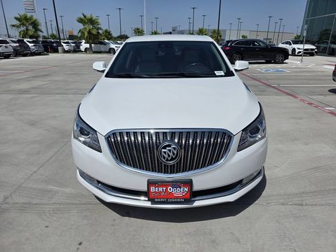 Used 2016 Buick LaCrosse Leather w/ Experience Buick Package FWD image 2
