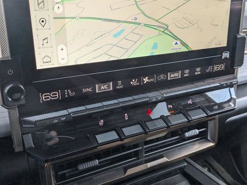 New 2025 GMC Hummer EV 2X image 20