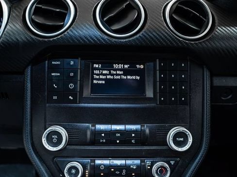 Used 2019 Ford Mustang Coupe w/ Black Accent Package RWD image 25