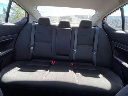 Used 2025 Nissan Altima 2.5 SV image 38