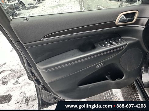 Used 2014 Jeep Grand Cherokee Limited w/ Luxury Group II image 16