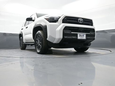 Certified 2025 Toyota 4Runner SR5 image 26