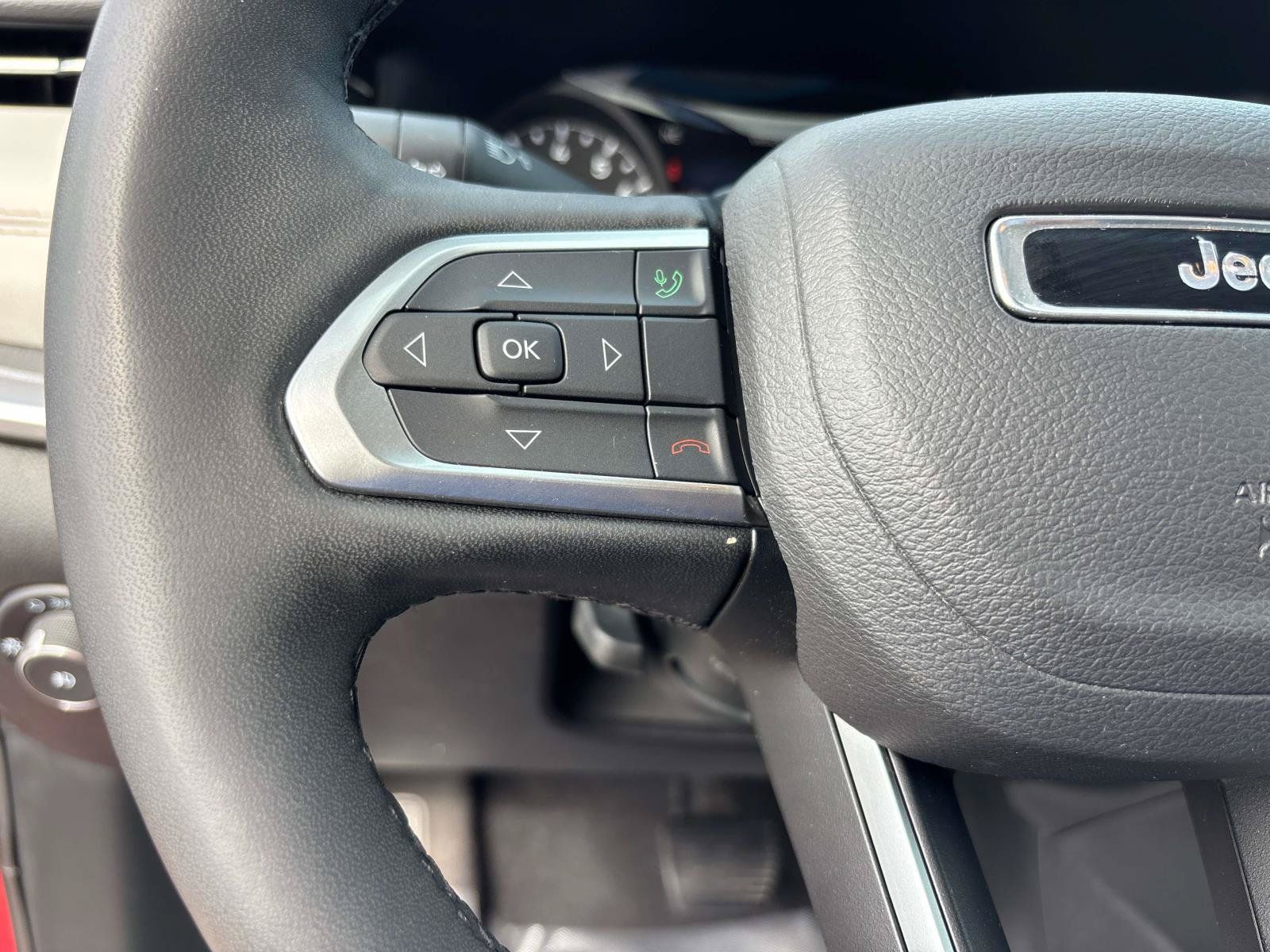 Certified 2025 Jeep Compass Limited AWD/4WD image 17