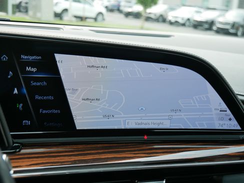 Certified 2023 Cadillac Escalade Premium Luxury AWD/4WD image 21