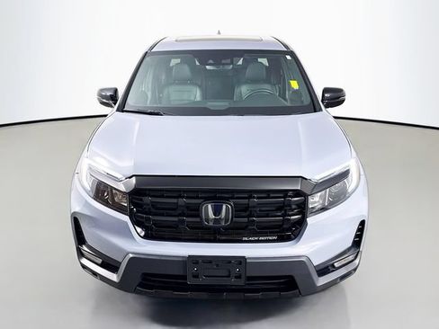 Used 2025 Honda Ridgeline Black Edition image 2