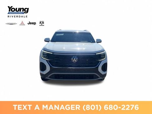 Used 2024 Volkswagen Atlas Cross Sport SE AWD/4WD image 8