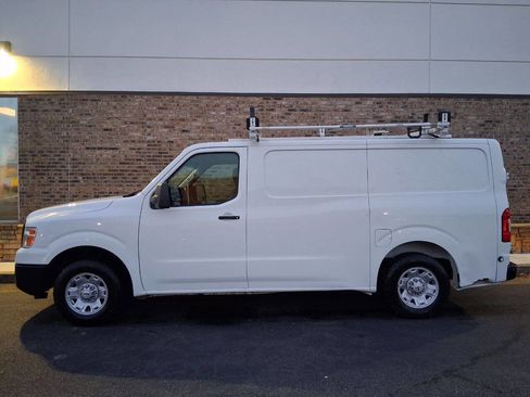 Used 2018 Nissan NV 2500 SV w/ Navigation Package image 2